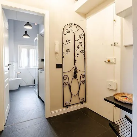 Next To The Cathedral Duomo Appartement Florence